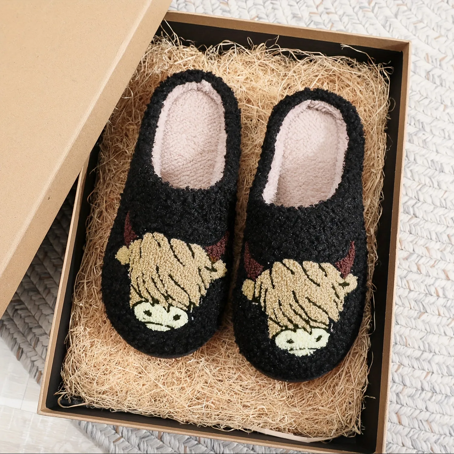 Cartoon Cow Head Graphic Men's Soft Plush Cozy House Slippers, Lightweight Breathable Anti-skid Slip-on Shoes With Fuzzy Lining For Indoor Walking, Autumn And Winter