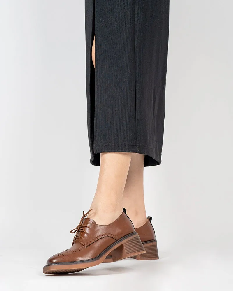 Carved Wingtip Brogues Lace-up Chunky Heel Oxford