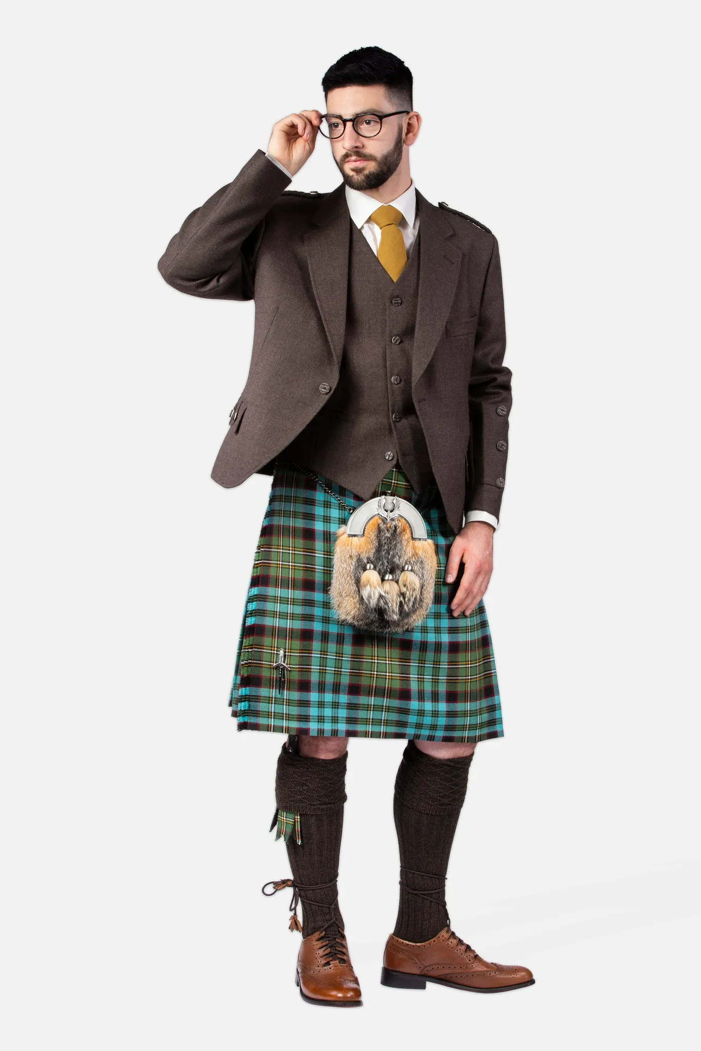 Hunting Nicolson Muted / Peat Holyrood Kilt Hire Outfit