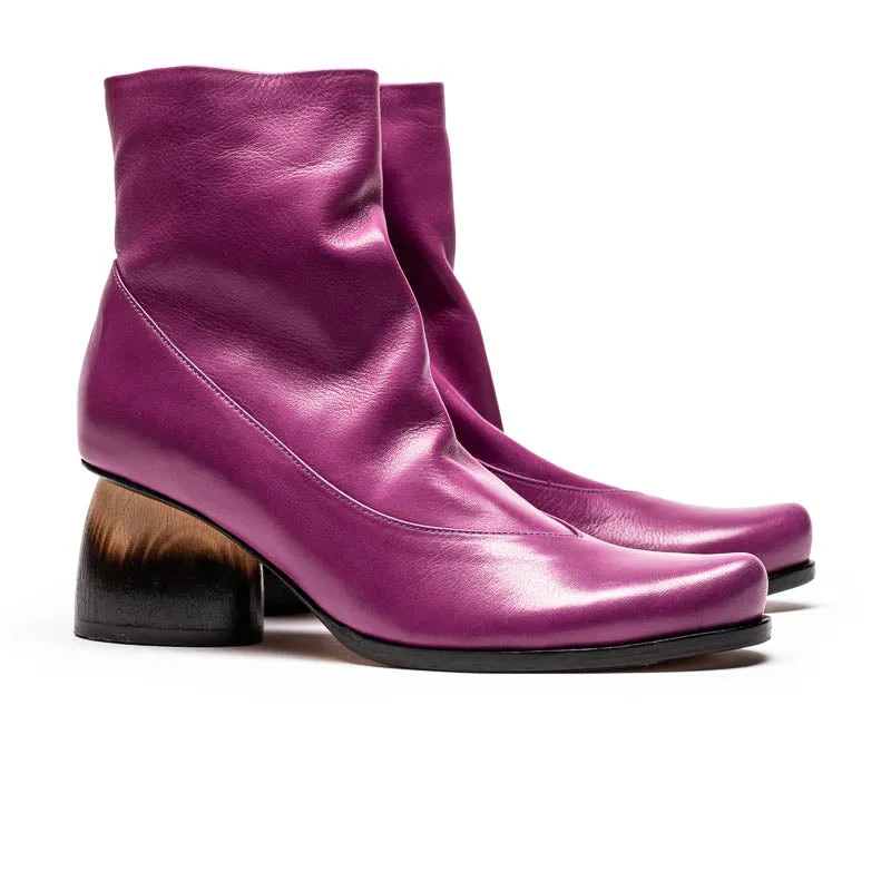 MANUELA Tyrian | Leather Boot