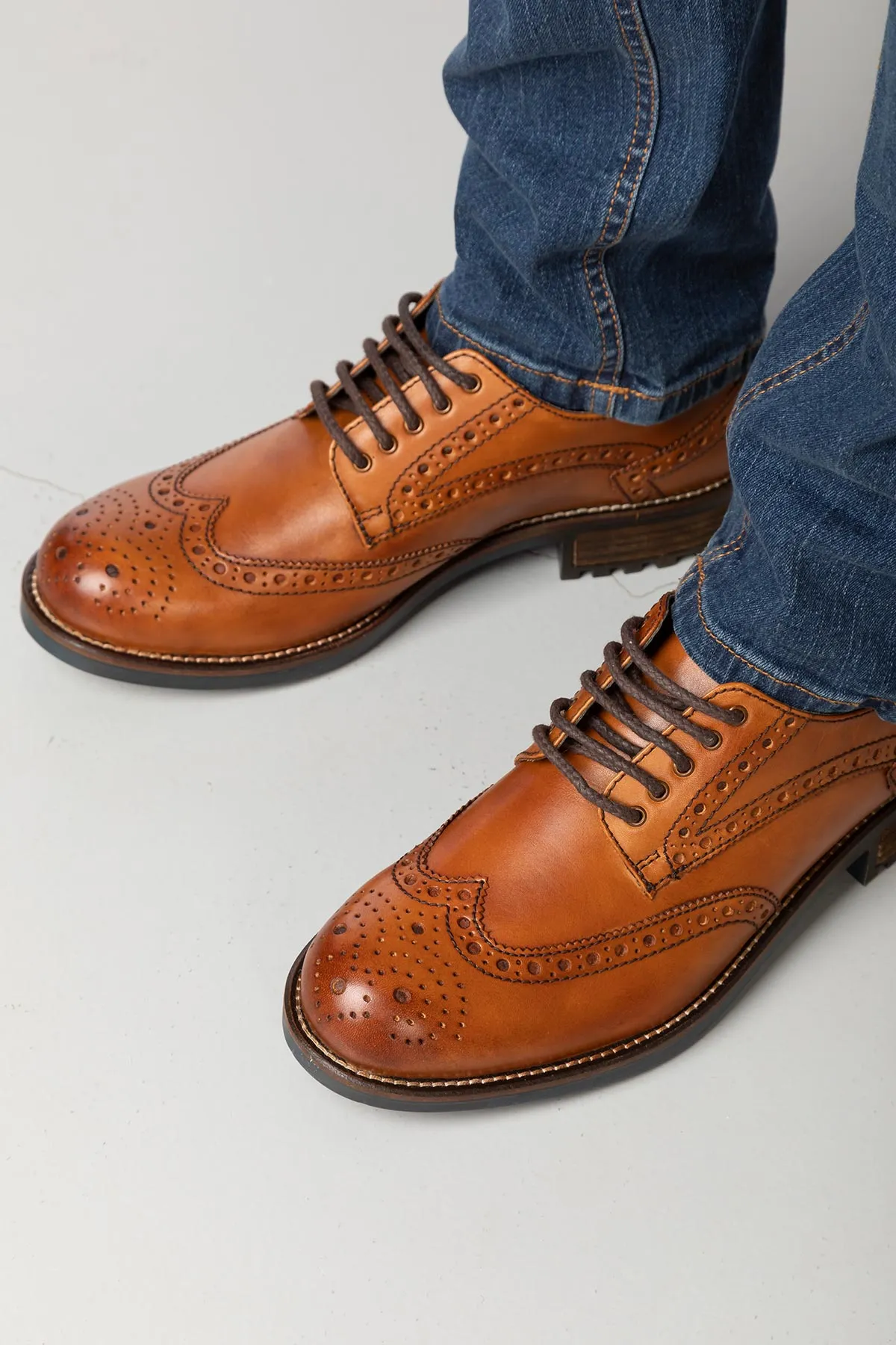 Men's Brogue Shoe - Millington