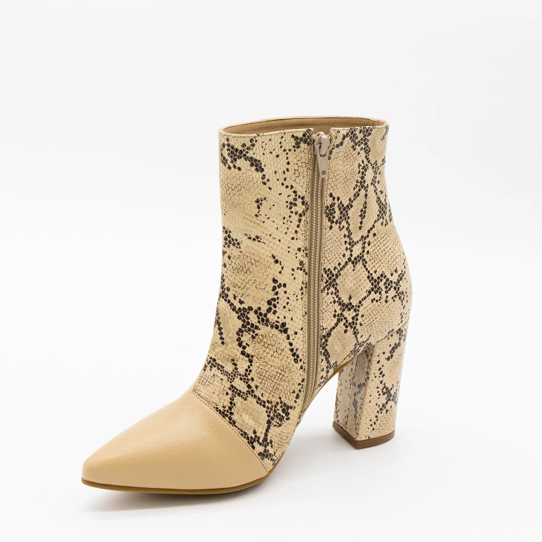 Nukamaku heeled boot in arequipe/sand snakeskin embossed leather