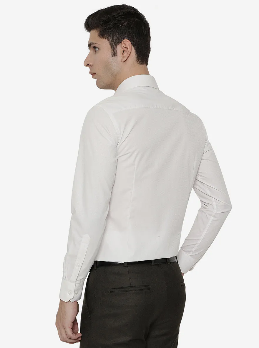 Off-White Solid Slim Fit Formal Shirt | Greenfibre