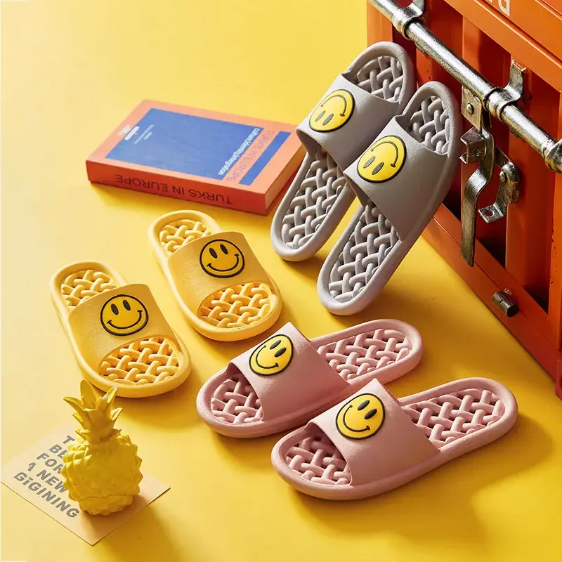 Paziye Smiley Face Quick Dry Shower Shoes slipper