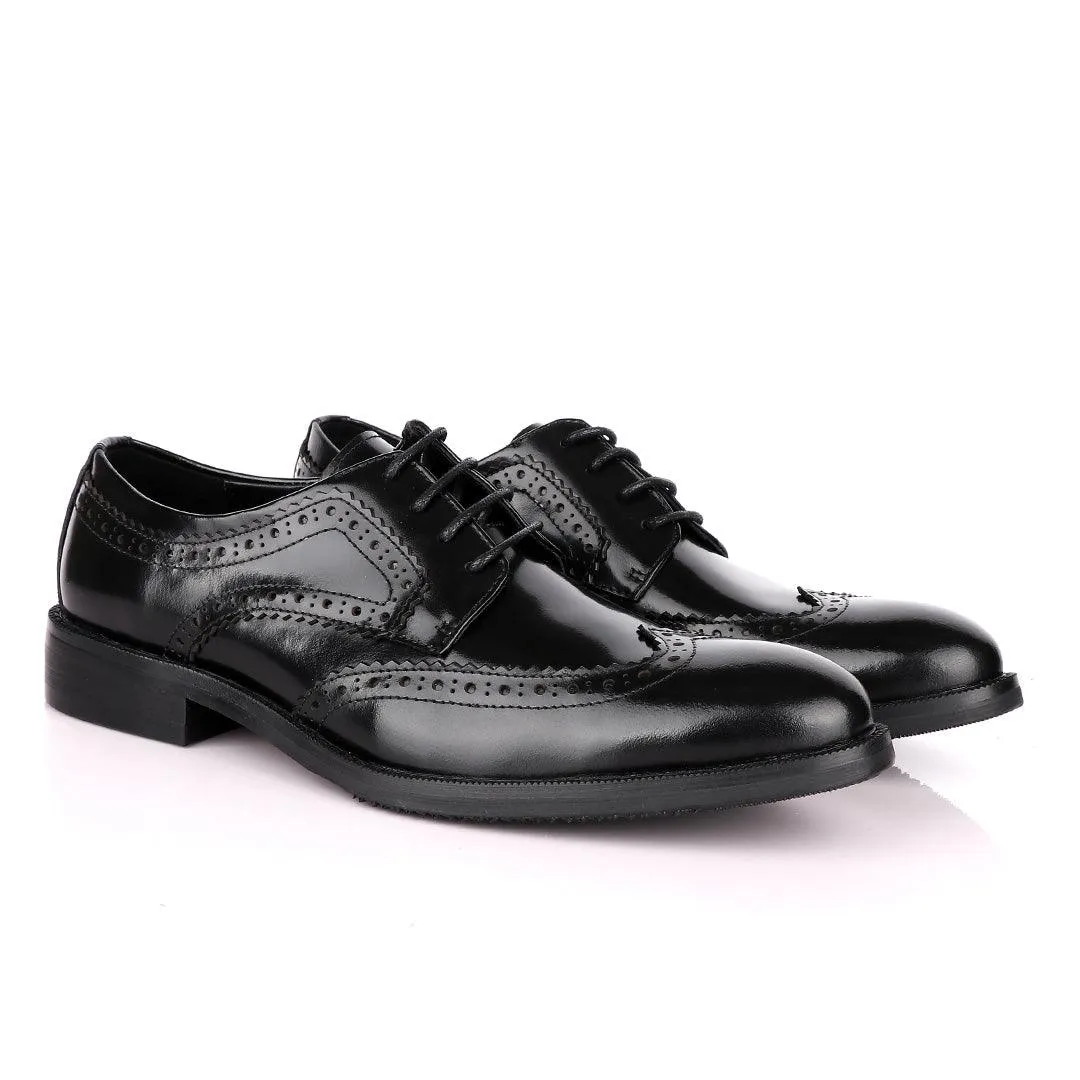 Salvatore Ferragamo Glossy Black Leather Exquisite Brogues