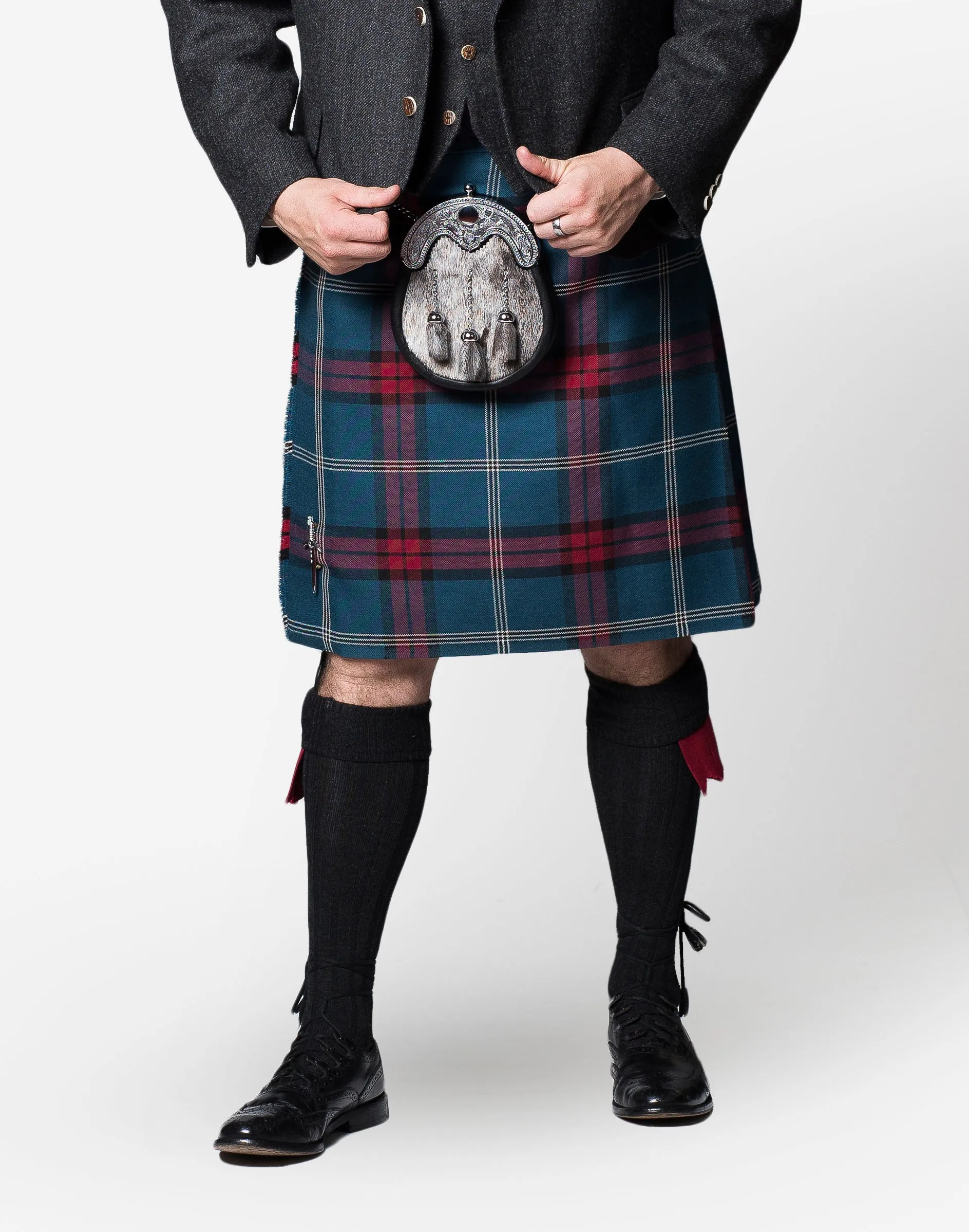 University of Edinburgh / Lovat Charcoal Tweed Kilt Hire Outfit